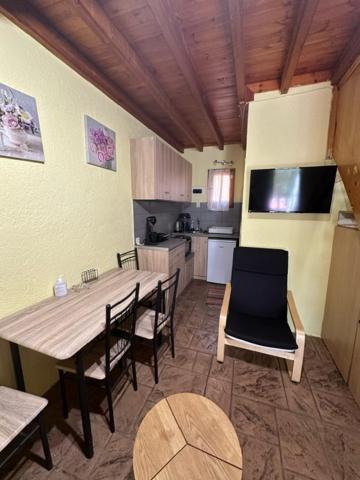 Stenakas Apartments Chios Town Luaran gambar
